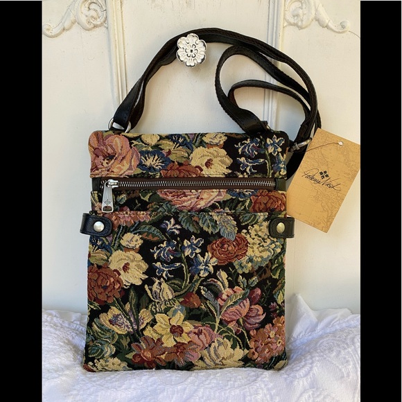 Patricia Nash•Prizzi Crossbody & Almeria Cardholder• Set•NWT - Picture 5 of 10